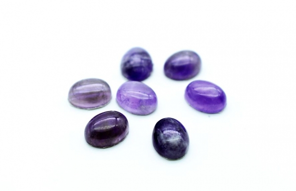 Edelstein Cabochon aus Amethyst